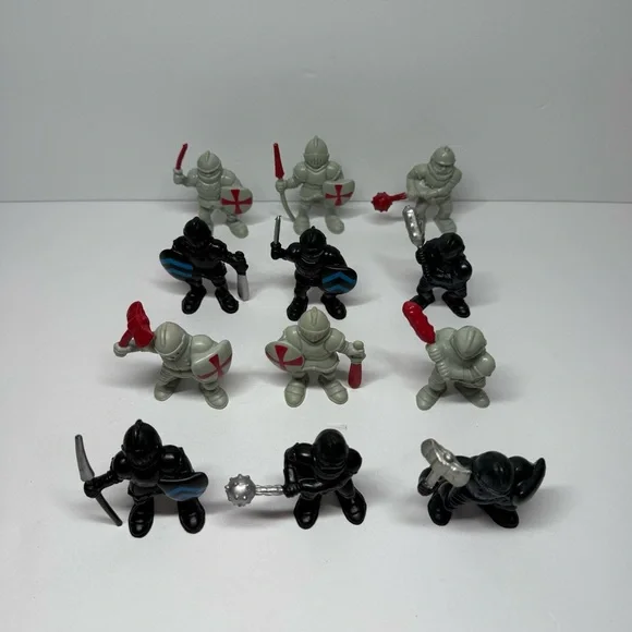 Red Box Mixed Lot of 12 Castle Knights Crusaders Black & Gray 2.75” Toy Figures - Picture 2 of 9